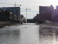 850208 Gezicht over het opnieuw uitgegraven tracé van de Stadsbuitengracht tussen het Paardenveld en het Vredenburg te ...